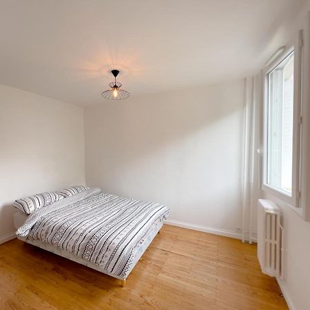 Appartement Spacieux Avec Balcon Saint-Fons Buitenkant foto