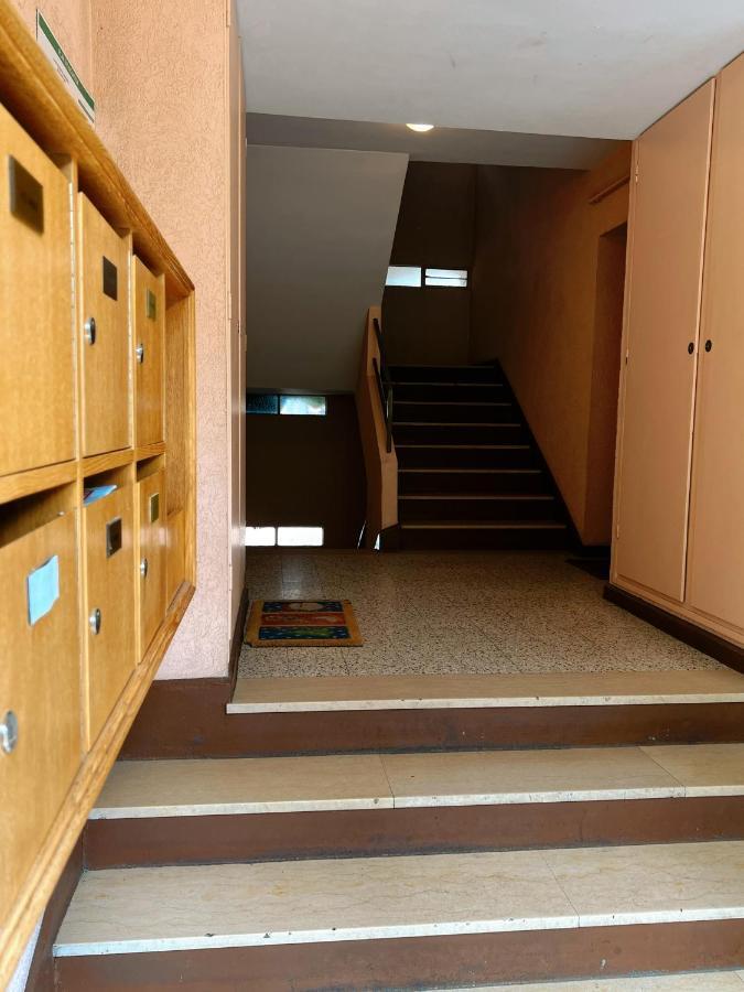 Appartement Spacieux Avec Balcon Saint-Fons Buitenkant foto